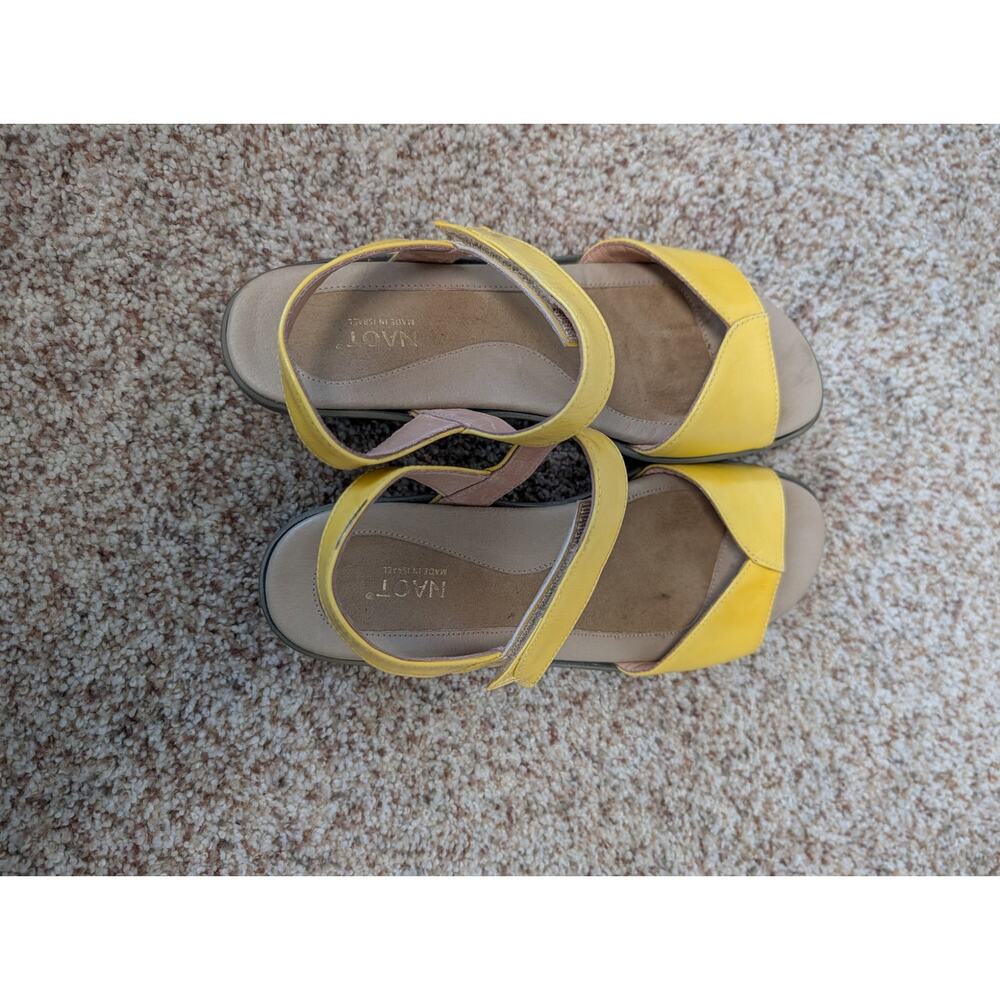 Naot Women Size 39 Yellow Leather Adjustable Double Strap Hook Loop Wedge Sandal - Picture 8 of 9